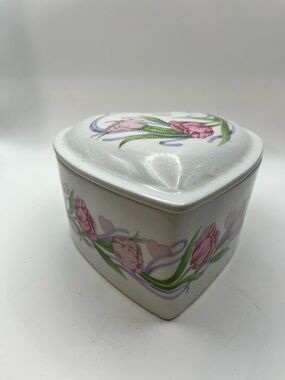Heart-Shaped Floral Trinket Box - Pink and Green
